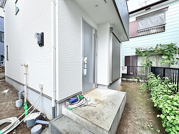 玄関を拡大表示