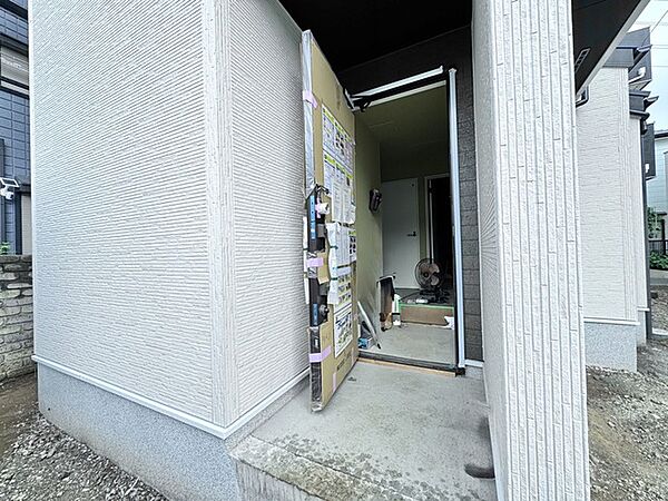 玄関を拡大表示
