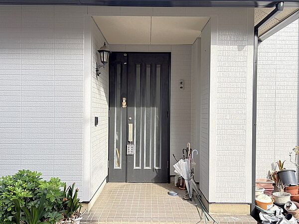 玄関を拡大表示