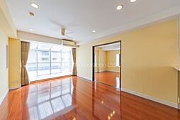 ロイヤルハイツ