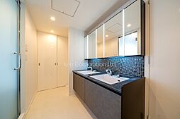 パウダールーム