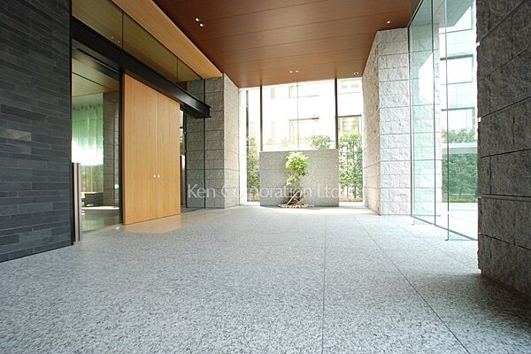 エントランスを拡大表示