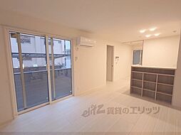 近鉄奈良線 東花園駅 徒歩5分の賃貸アパート 1階2LDKのリビング/ダイニング