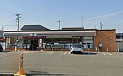 セブンイレブン松阪泉町店 29m