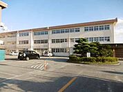 松阪市立中部中学校 1247m