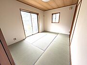 畳が落ち着く和室☆