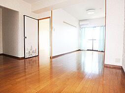 ファミリータウンむらた 3B 3階2LDKのリビング/ダイニング