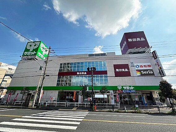 サミットストア...