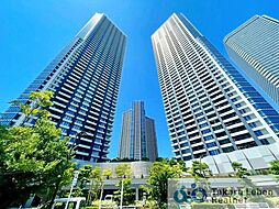 都営大江戸線「勝どき」駅徒歩5分の好立地。52階建てタワーレジデンス。