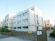 世田谷区立千歳中学校 徒歩7分。 500m