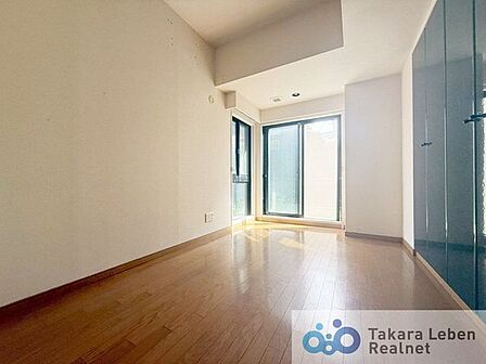 洋室5.3帖。お子さまのお部屋や、集中して作業をする際のお部屋など、様々な用途での使用が期待できます。