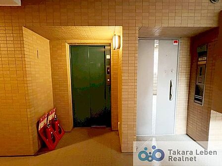 共用廊下(玄関扉外側)