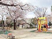 亀塚公園 徒歩13分。 1040m