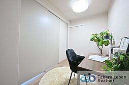 洋室約5.0帖：お子さまのお部屋や、集中して作業をする際のお部屋などとして活用できます。
