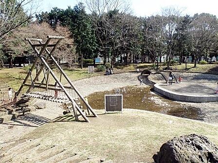 清澄公園 徒歩8分。 630m