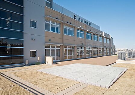 品川区立小山小学校 徒歩8分。 590m