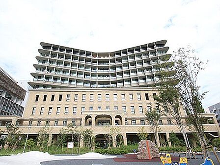 社会福祉法人恩賜財団母子愛育会総合母子保健センター愛育病院 徒歩11分。 830m