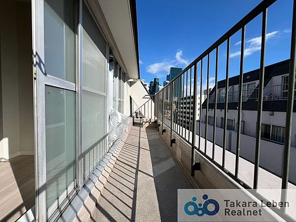 バルコニーを拡大表示
