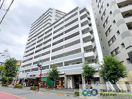 東京メトロ丸ノ内線【新中野】駅徒歩3分、周辺施設も充実の好立地マンションです。
