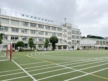 目黒区立菅刈小学校 徒歩8分。 610m
