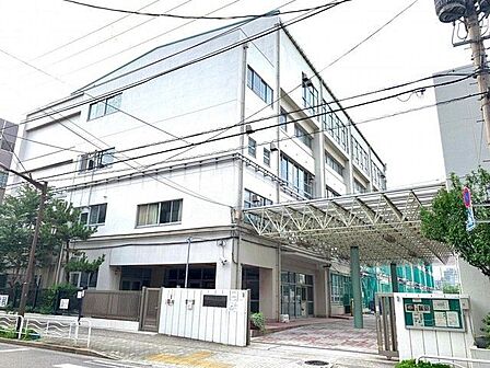 江東区立深川第四中学校 徒歩18分。 1370m