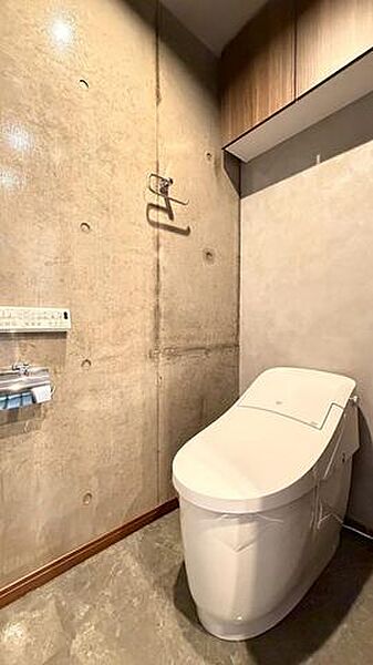 トイレを拡大表示