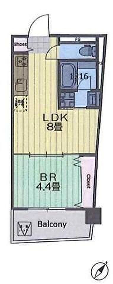 目の前に新宿御苑があり緑豊かな環境。2026年3月完成のリノベーションにより室内綺麗な1LDKです。