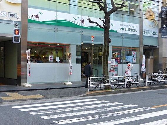 セブンイレブン...