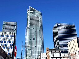 虎ノ門ヒルズ 徒歩10分。 760m