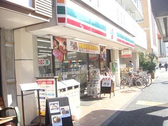 セブンイレブン...