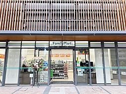 ファミリーマートHARUMI　FLAG店 徒歩3分。 220m