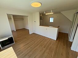 芽室東1-7リースハウス 1 1階4LDKのリビング/ダイニング