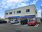 コンビニ「ローソン帯広東8南十五丁目店まで437m」