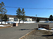 中学校「浦幌町立浦幌中学校まで2061m」