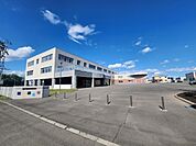 小学校「帯広市立栄小学校まで362m」