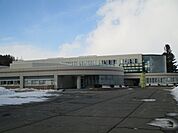 小学校「音更町立音更小学校まで756m」