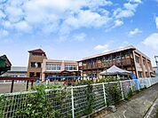 幼稚園、保育園「あじさい保育園まで580m」
