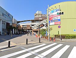 成城石井 アスナル金山店（740m）