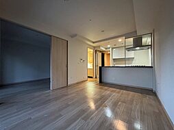 プレサンス ジェネ 栄 7階2LDKのリビング/ダイニング