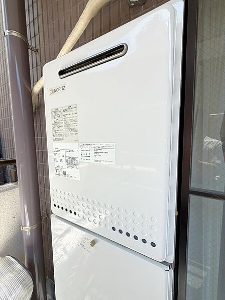 ガス給湯器はノーリツ製