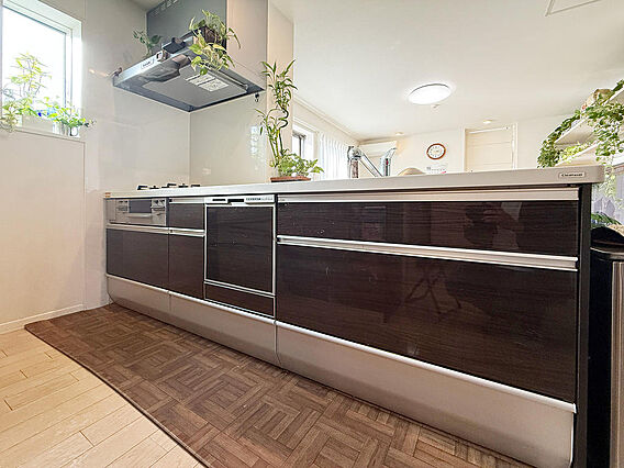 収納豊富で機能...