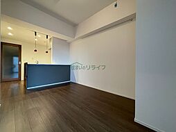 京王井の頭線 神泉駅 徒歩4分の賃貸マンション 8階1LDKのリビング/ダイニング