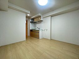 都営大江戸線 若松河田駅 徒歩2分の賃貸マンション 2階1LDKのリビング/ダイニング