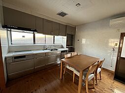 長崎県壱岐市芦辺町諸吉二亦触 5DKのリビング/ダイニング