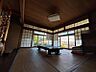 室内：和室。引き戸を開ければ景色が広がり、開放感ある空間に◎