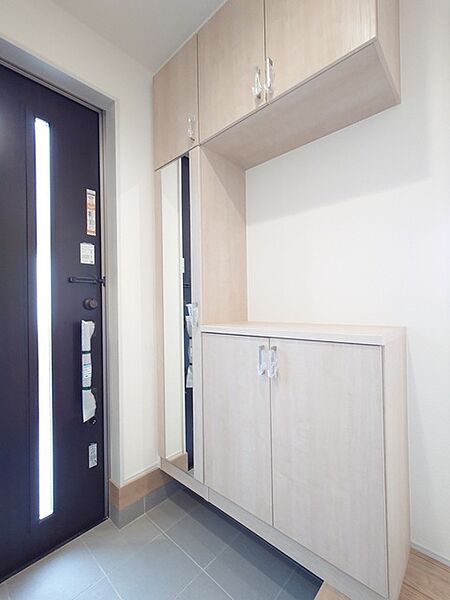 玄関を拡大表示