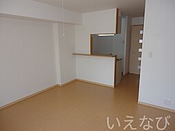 JR山陽本線 岡山駅 バス15分 平井小学校入口下車 徒歩4分の賃貸アパート 1階1Kのリビング/ダイニング