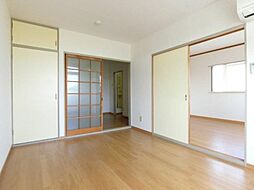 ノースタウン 2階2DKのリビング/ダイニング