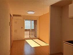 ラ・カーサ 1階1LDKのリビング/ダイニング