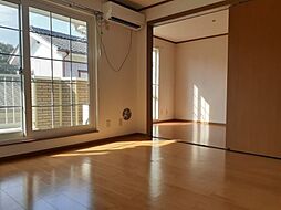 サニースクエア B 2階2LDKのリビング/ダイニング